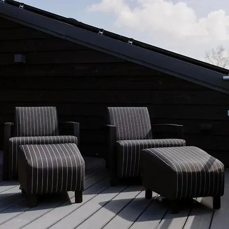 De La Rue Vakantiesuites Aparthotel *