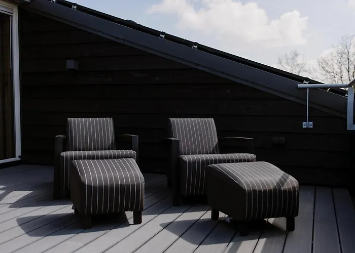 De La Rue Vakantiesuites Apartahotel 3*