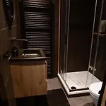 De La Rue Vakantiesuites Апарт-отель Sleeuwijk